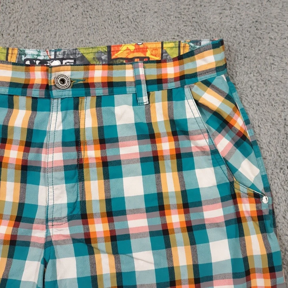 Lululemon Kahuna Shorts Mens Size 36 x 8 Plaid Multicolor Flat Front Casual